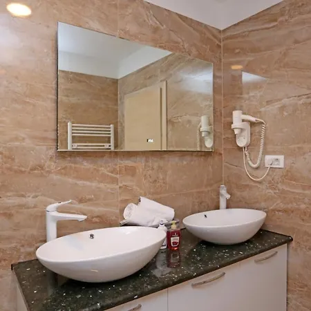 Znjan Apartment Split