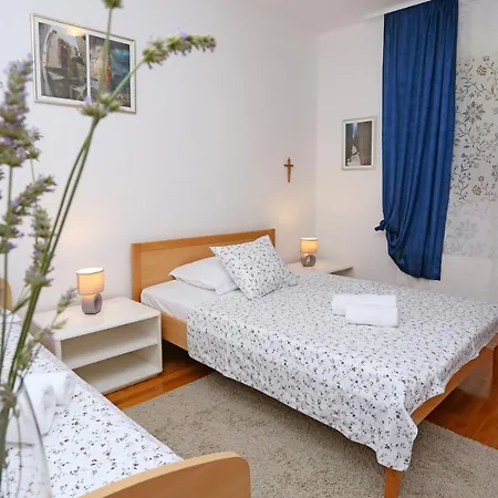 Apartamento Znjan *
